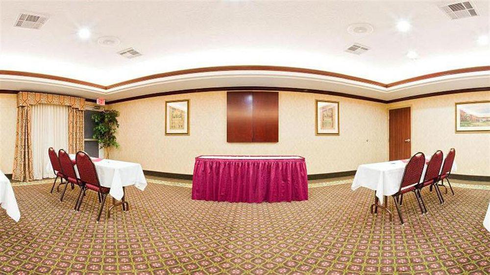 Holiday Inn Express Hotel & Suites Gainesville By Ihg מראה חיצוני תמונה