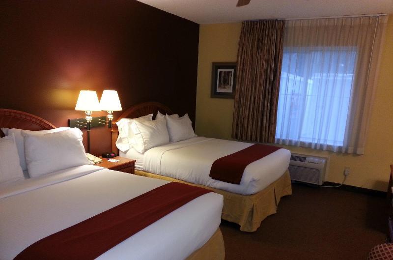 Holiday Inn Express Hotel & Suites Gainesville By Ihg מראה חיצוני תמונה