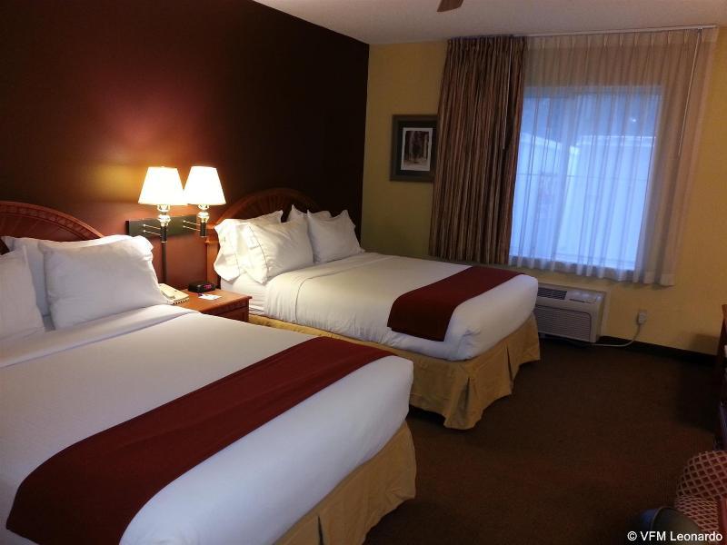 Holiday Inn Express Hotel & Suites Gainesville By Ihg מראה חיצוני תמונה