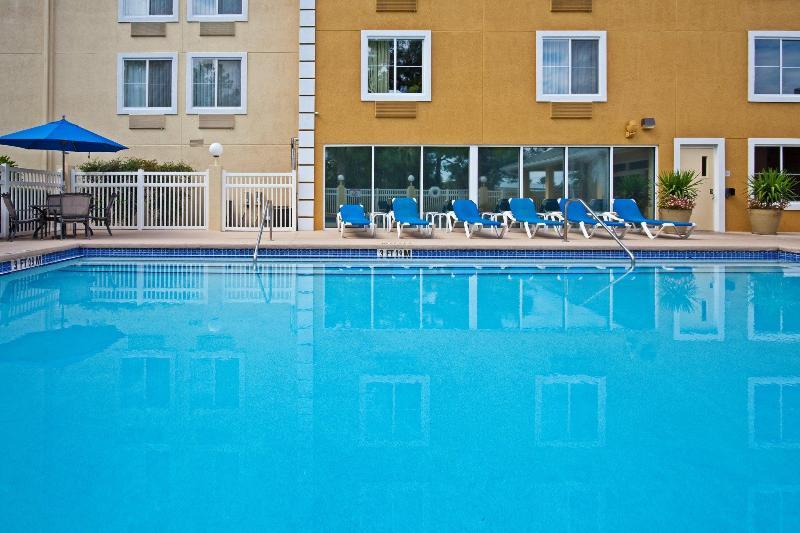 Holiday Inn Express Hotel & Suites Gainesville By Ihg מראה חיצוני תמונה