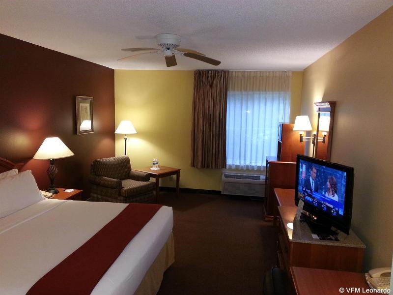 Holiday Inn Express Hotel & Suites Gainesville By Ihg מראה חיצוני תמונה
