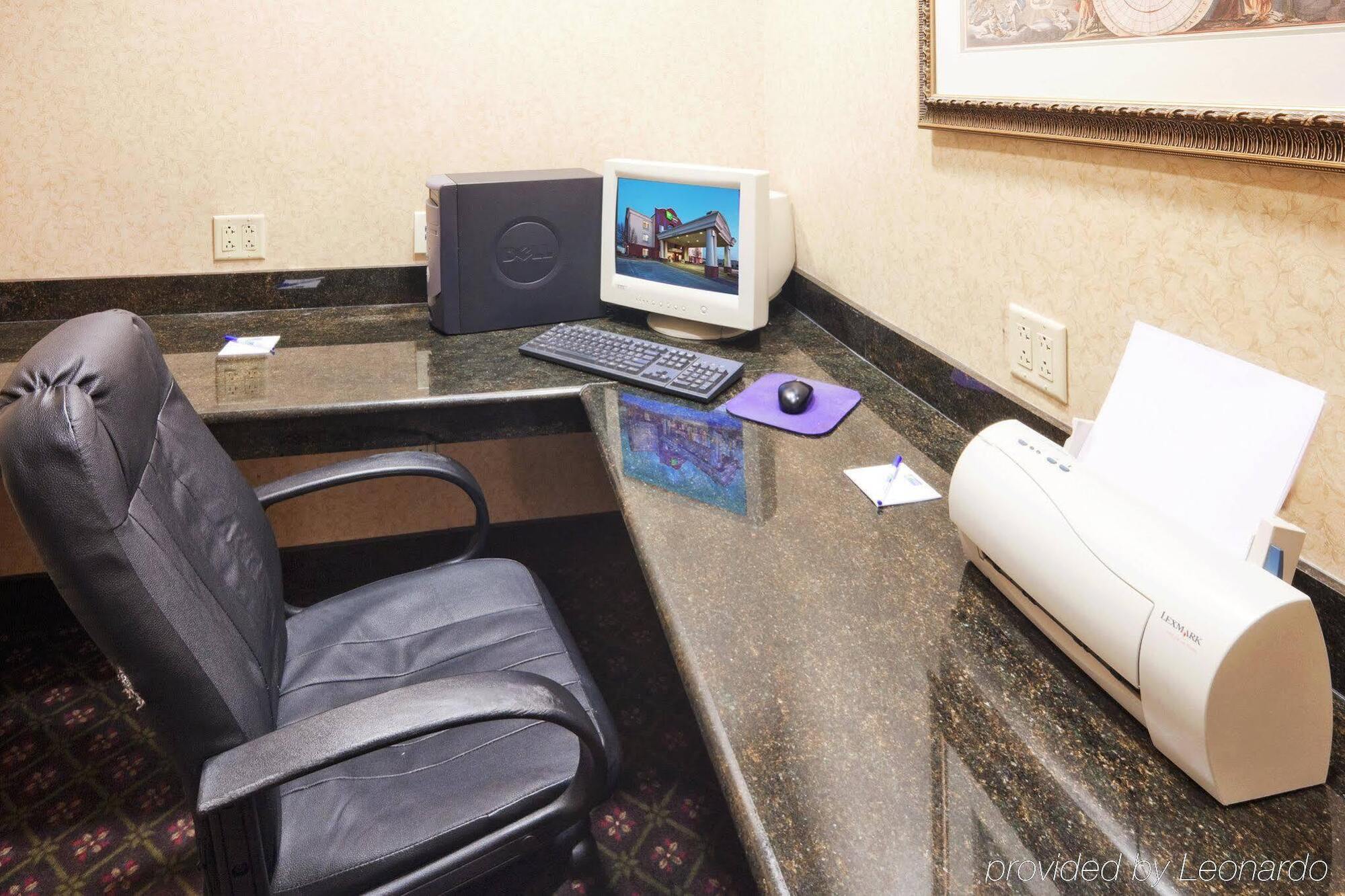 Holiday Inn Express Hotel & Suites Gainesville By Ihg מראה חיצוני תמונה